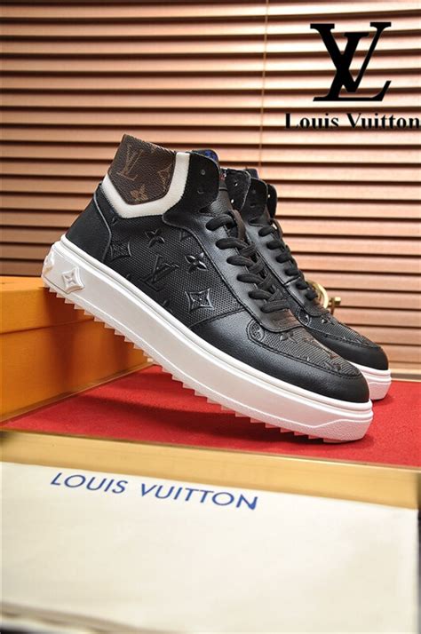 รองเท้า louis vuitton sneakers|Louis Vuitton Palo Alto.